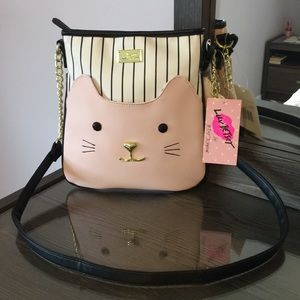 Brand new Betsey Johnson crossbody lbriley bag